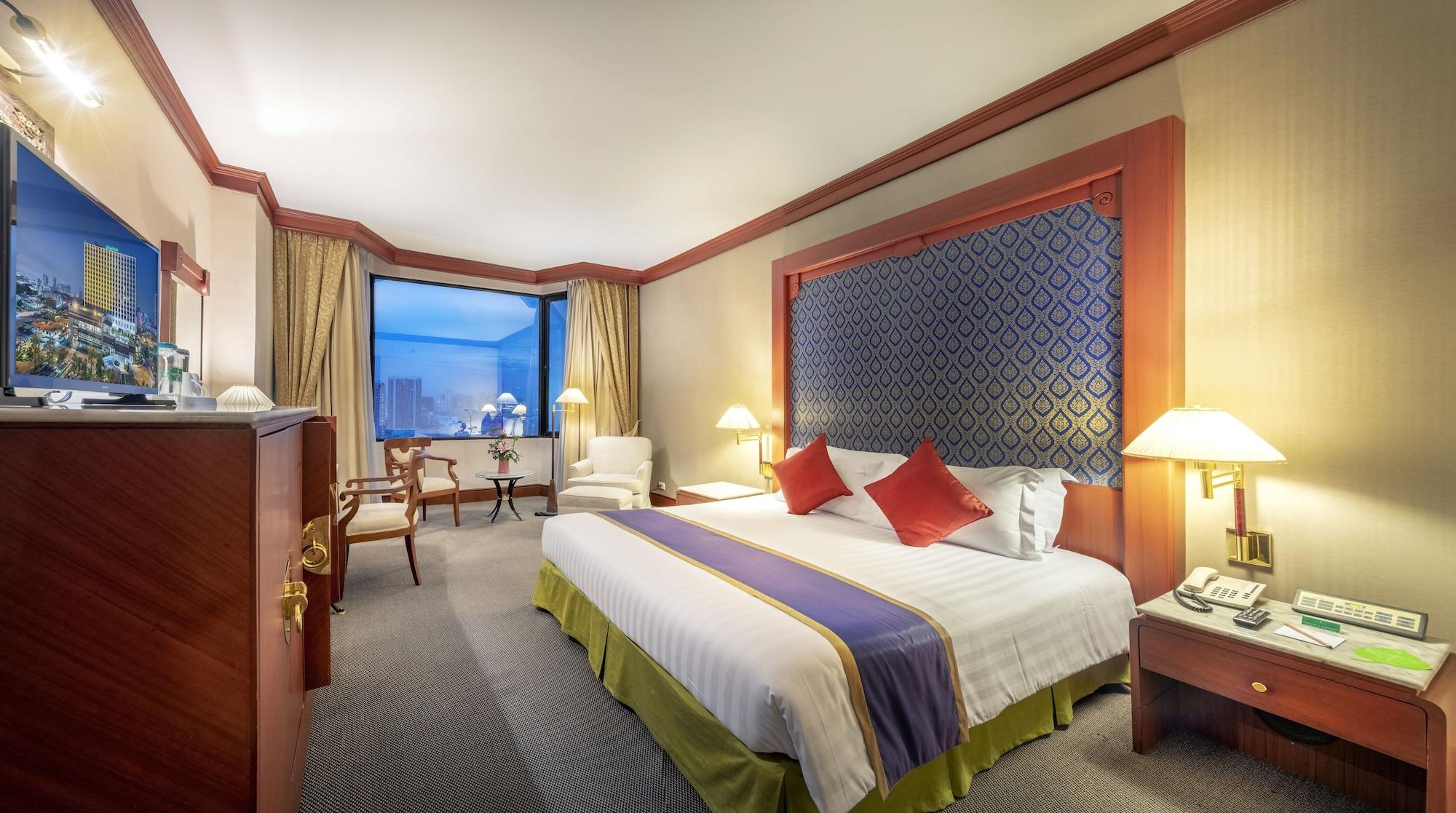 Ramada by Wyndham Bangkok Chaophya Park Hotel Bagian luar foto