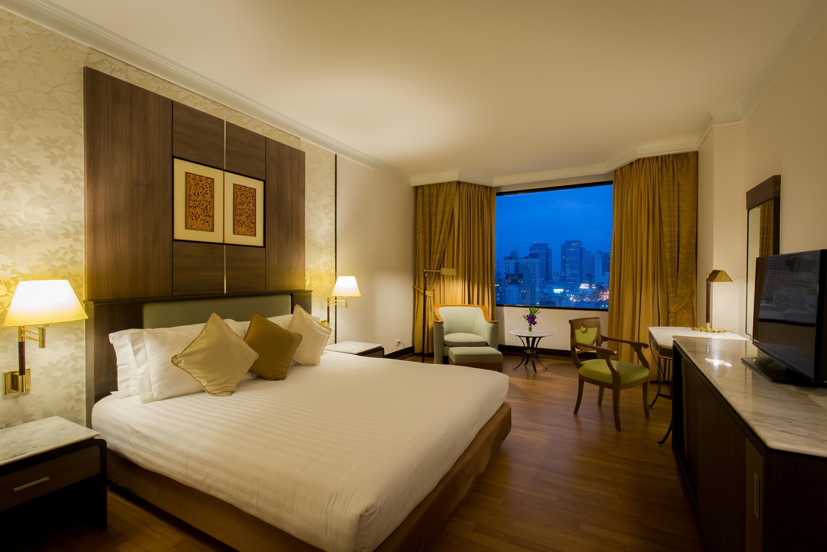 Ramada by Wyndham Bangkok Chaophya Park Hotel Bagian luar foto