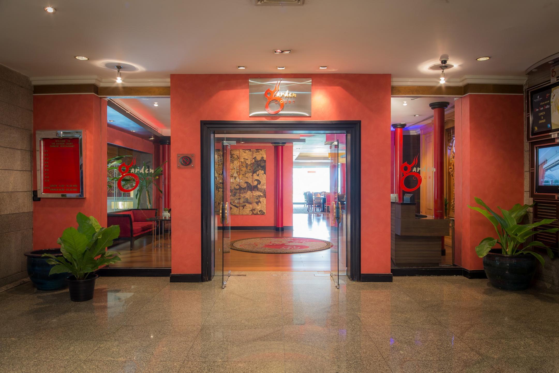 Ramada by Wyndham Bangkok Chaophya Park Hotel Bagian luar foto