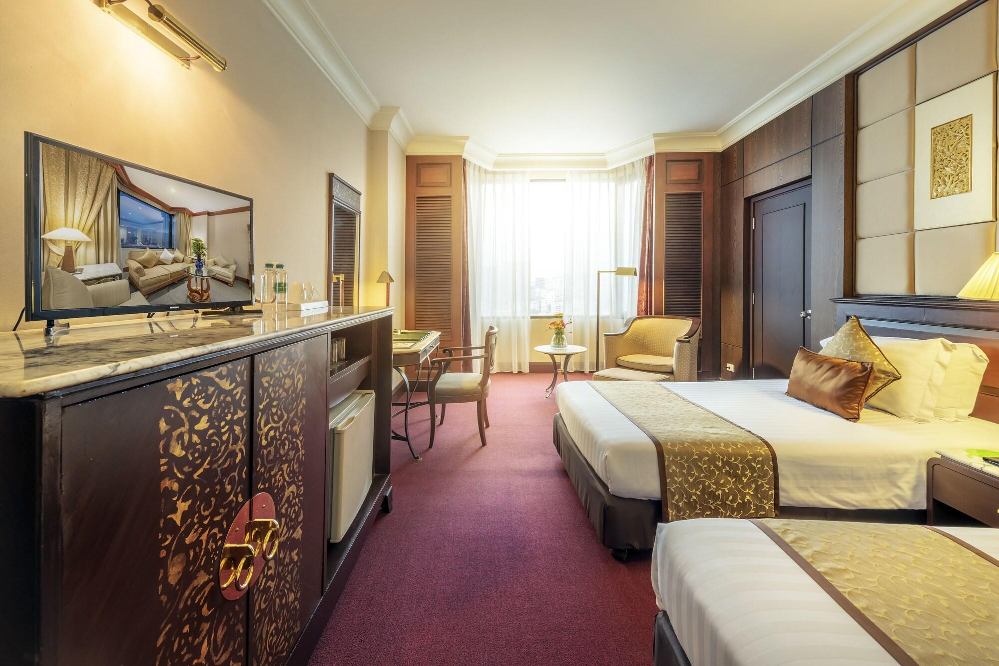 Ramada by Wyndham Bangkok Chaophya Park Hotel Bagian luar foto