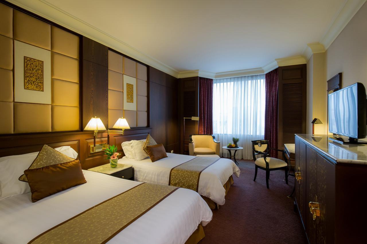 Ramada by Wyndham Bangkok Chaophya Park Hotel Bagian luar foto