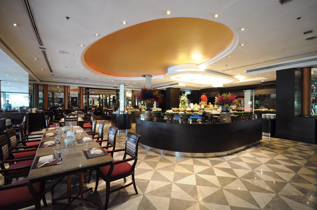 Ramada by Wyndham Bangkok Chaophya Park Hotel Bagian luar foto
