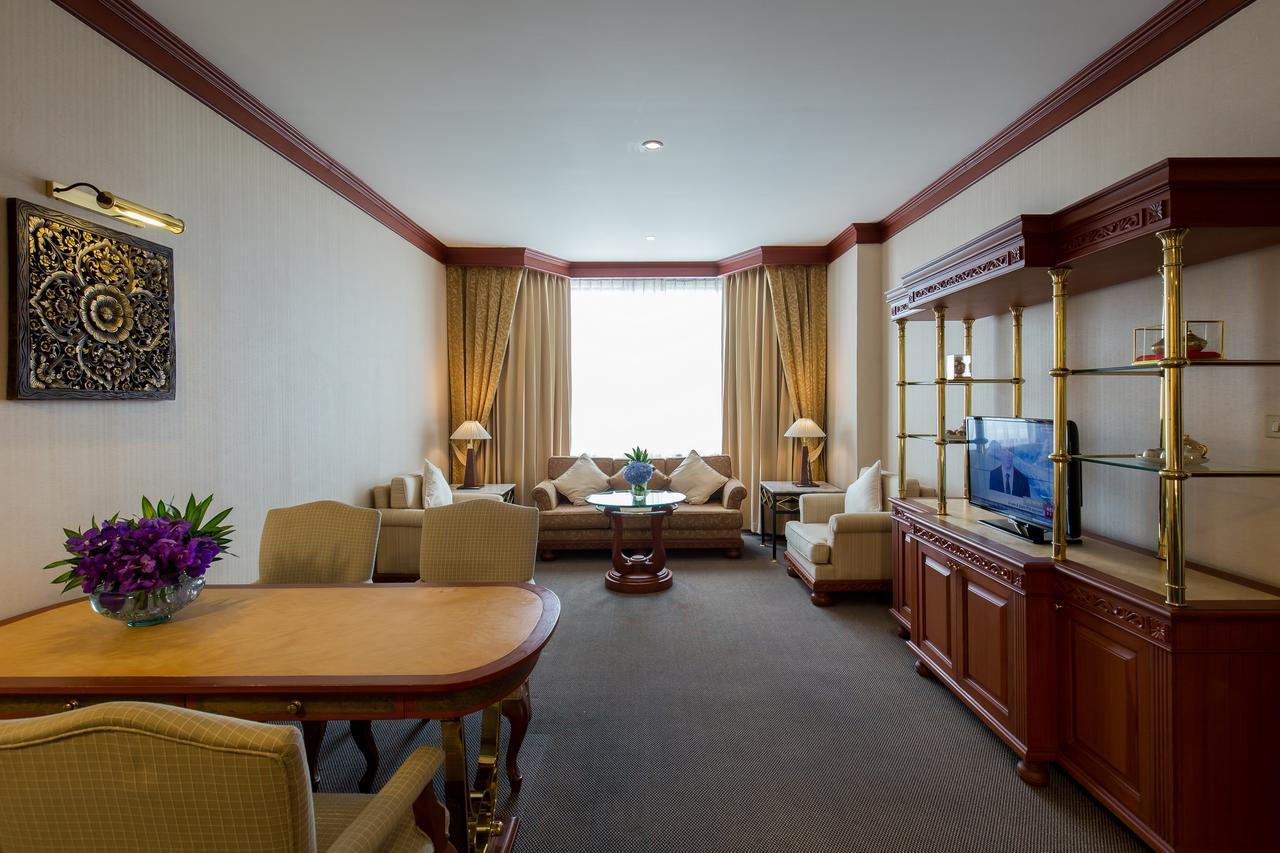 Ramada by Wyndham Bangkok Chaophya Park Hotel Bagian luar foto
