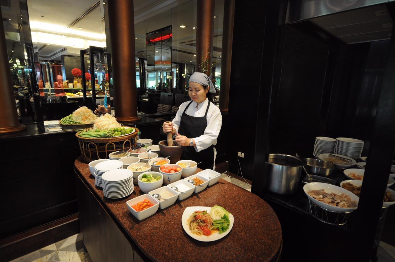 Ramada by Wyndham Bangkok Chaophya Park Hotel Bagian luar foto