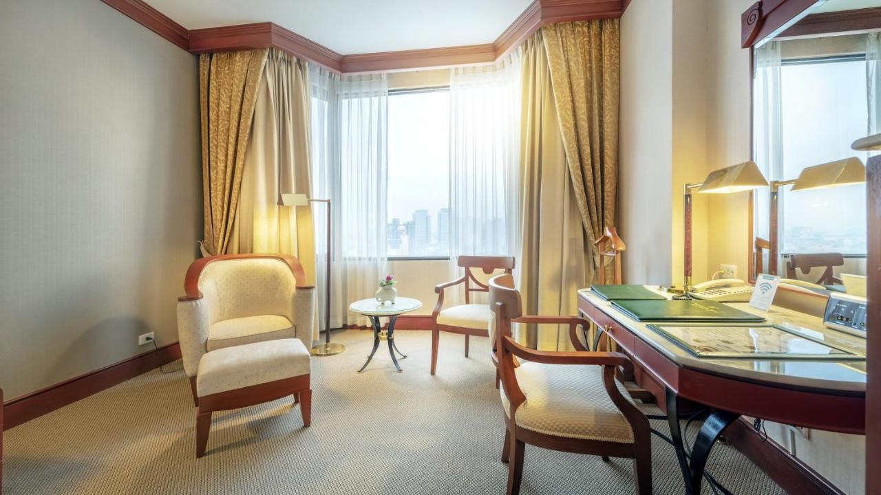 Ramada by Wyndham Bangkok Chaophya Park Hotel Bagian luar foto