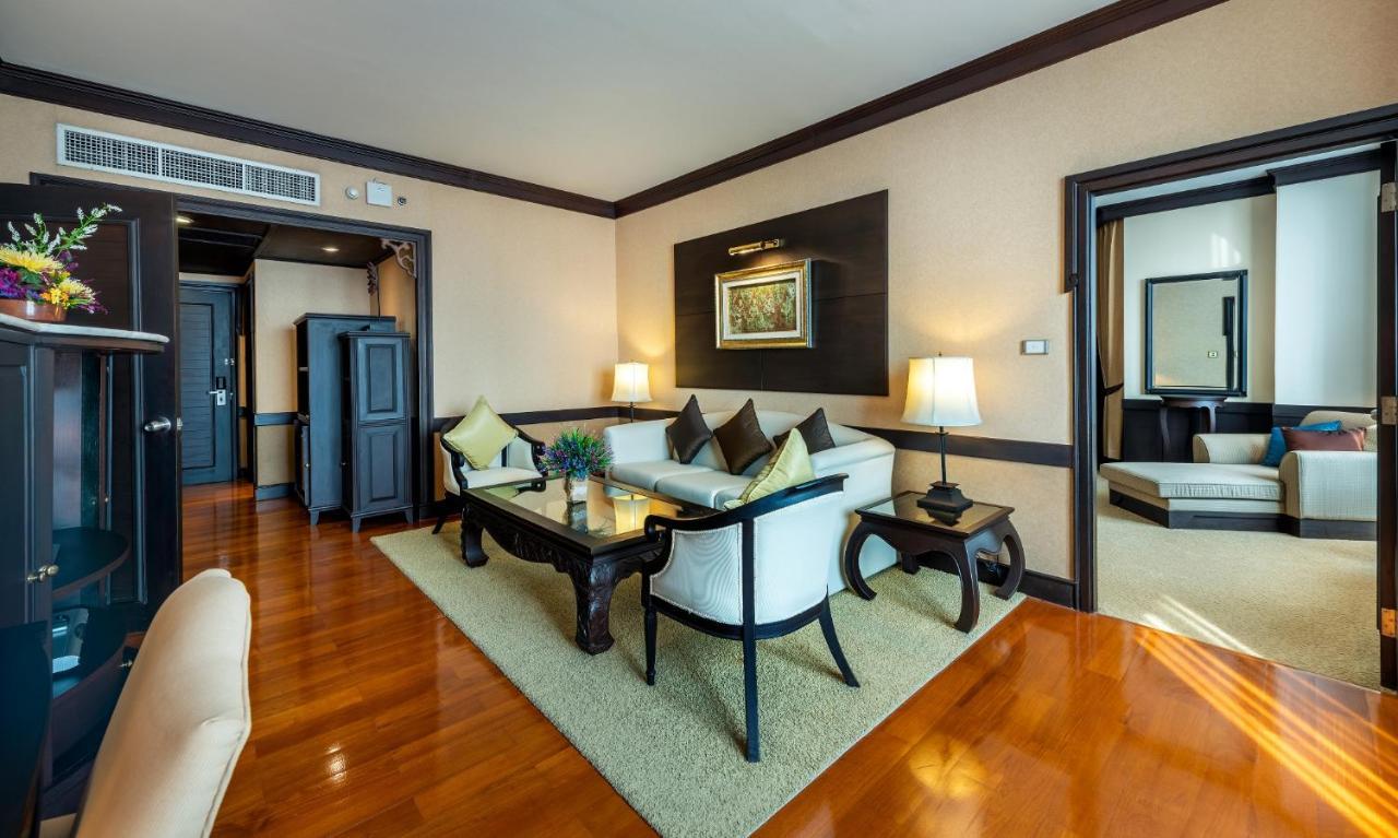 Ramada by Wyndham Bangkok Chaophya Park Hotel Bagian luar foto